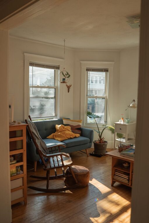 Simple Tips for Creating a Cosy and Inviting Living Room Space